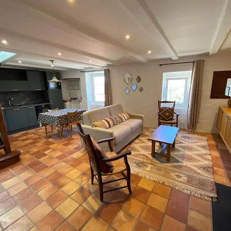 Maison Albertine * Creissels